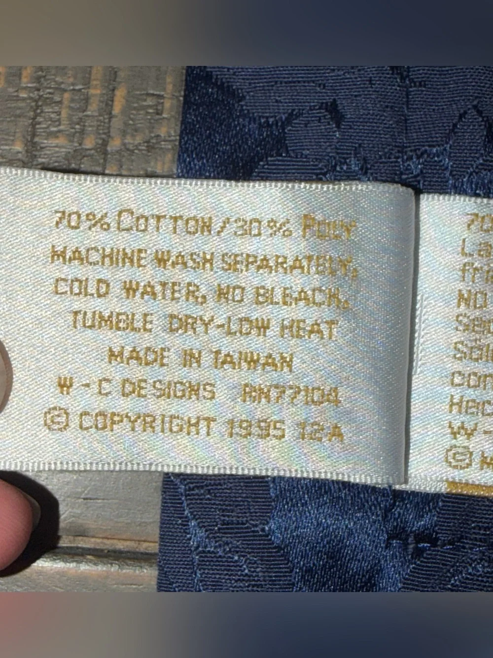 Waterford Navy Jacquard Floral placemat and‎ napkin royal blue